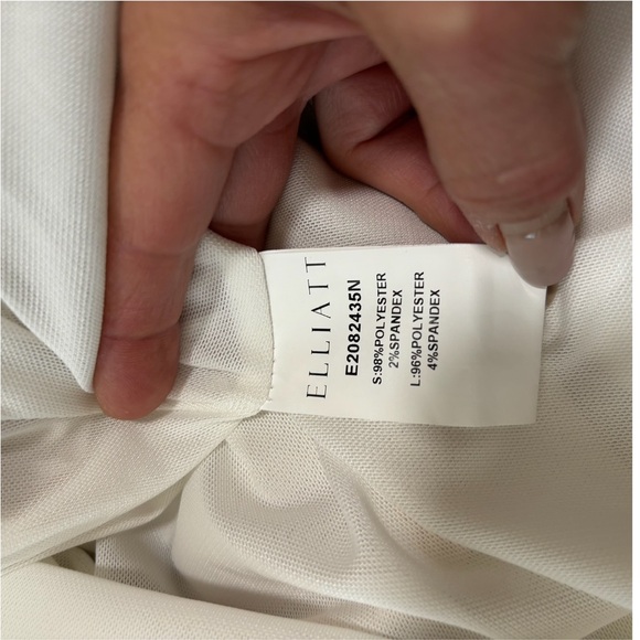 elliatt kailee ivory lacy pattern mock neck bell sleeve midi dress size M - Picture 7 of 8